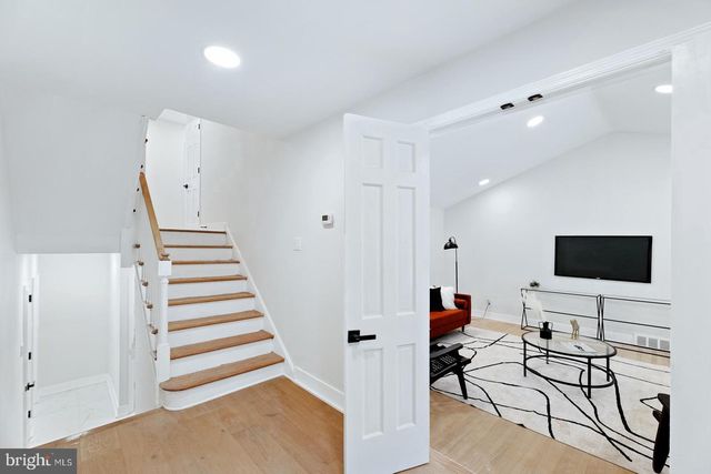 826 PARDEE LN, Wyncote, PA 19095