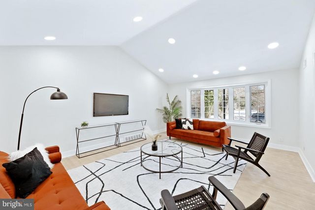 826 PARDEE LN, Wyncote, PA 19095
