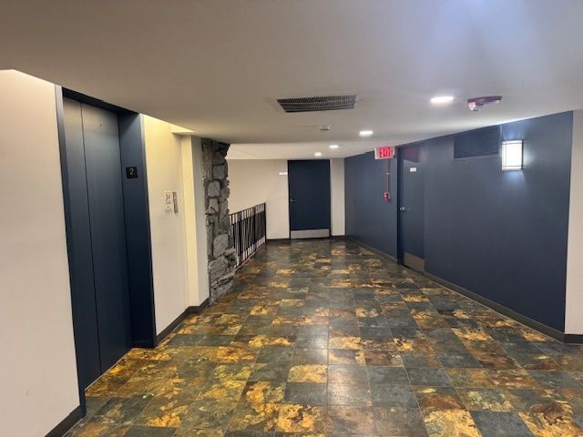 1198 Royal Glen Drive 204E, Glen Ellyn, IL 60137