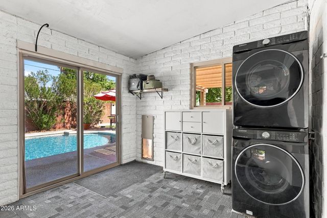3638 W KRALL Street, Phoenix, AZ 85019