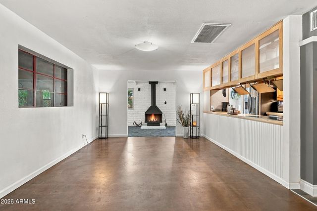 3638 W KRALL Street, Phoenix, AZ 85019