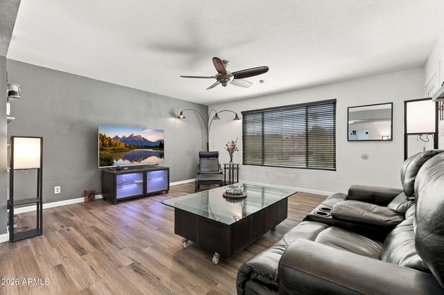 3638 W KRALL Street, Phoenix, AZ 85019