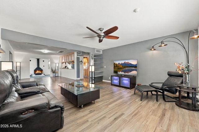 3638 W KRALL Street, Phoenix, AZ 85019