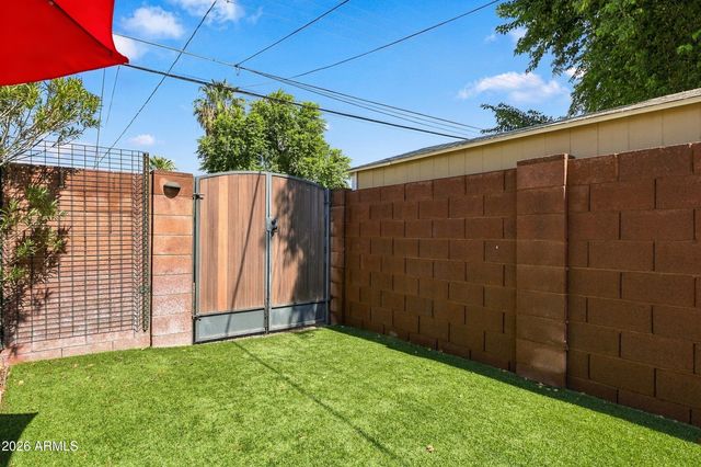 3638 W KRALL Street, Phoenix, AZ 85019