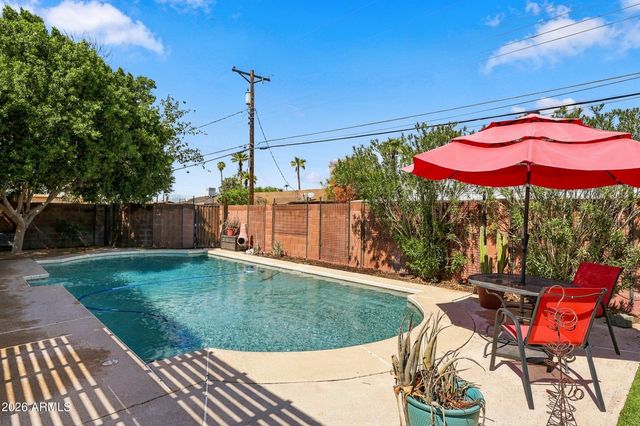 3638 W KRALL Street, Phoenix, AZ 85019