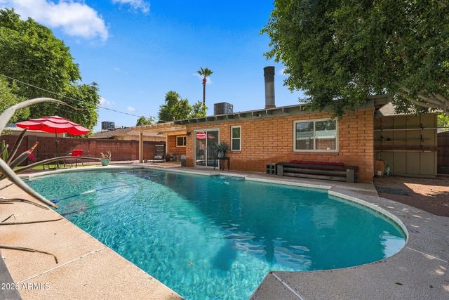 3638 W KRALL Street, Phoenix, AZ 85019