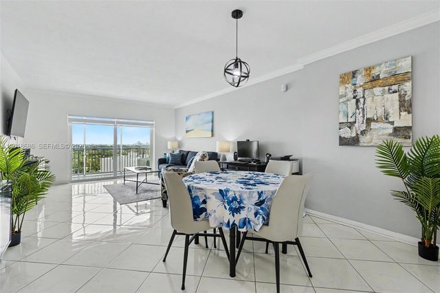 3850 Washington St 1115, Hollywood, FL 33021