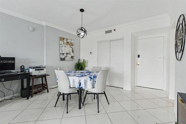 3850 Washington St 1115, Hollywood, FL 33021