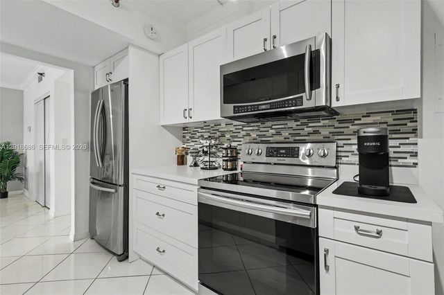 3850 Washington St 1115, Hollywood, FL 33021
