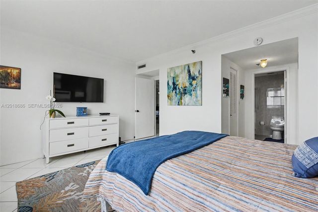 3850 Washington St 1115, Hollywood, FL 33021