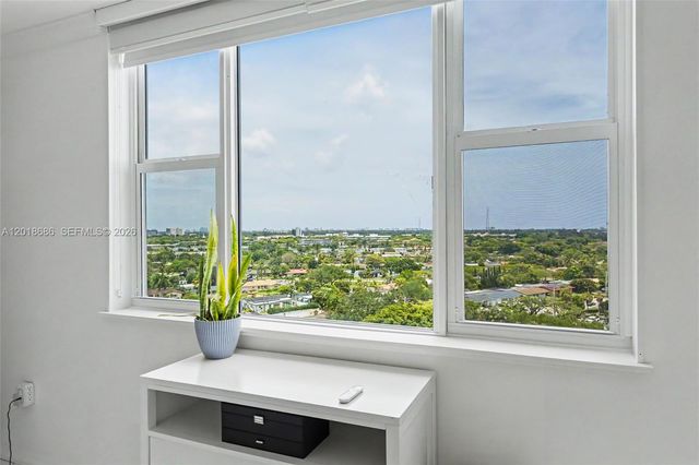 3850 Washington St 1115, Hollywood, FL 33021