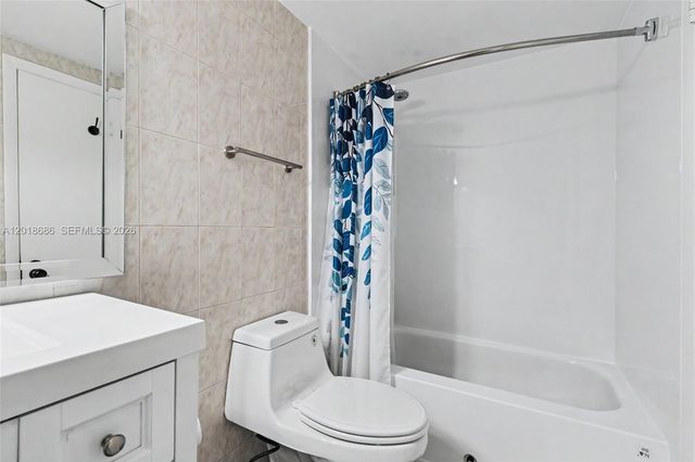 3850 Washington St 1115, Hollywood, FL 33021