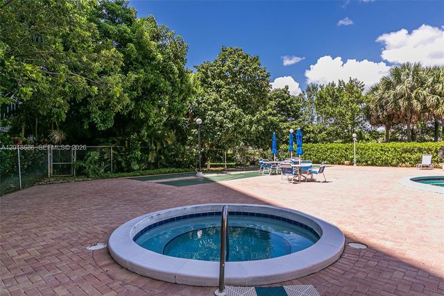 3850 Washington St 1115, Hollywood, FL 33021