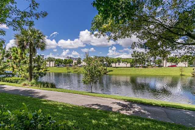 3850 Washington St 1115, Hollywood, FL 33021