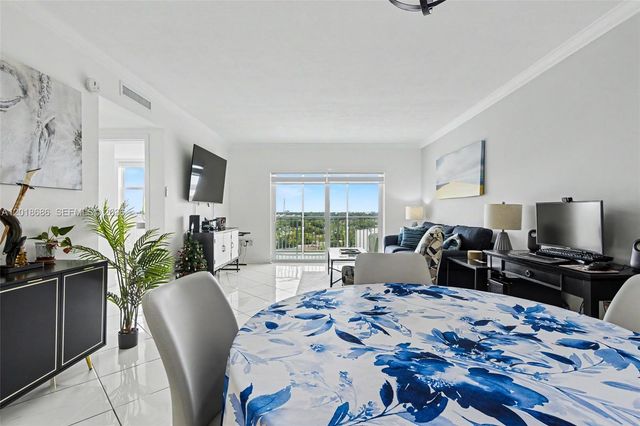 3850 Washington St 1115, Hollywood, FL 33021