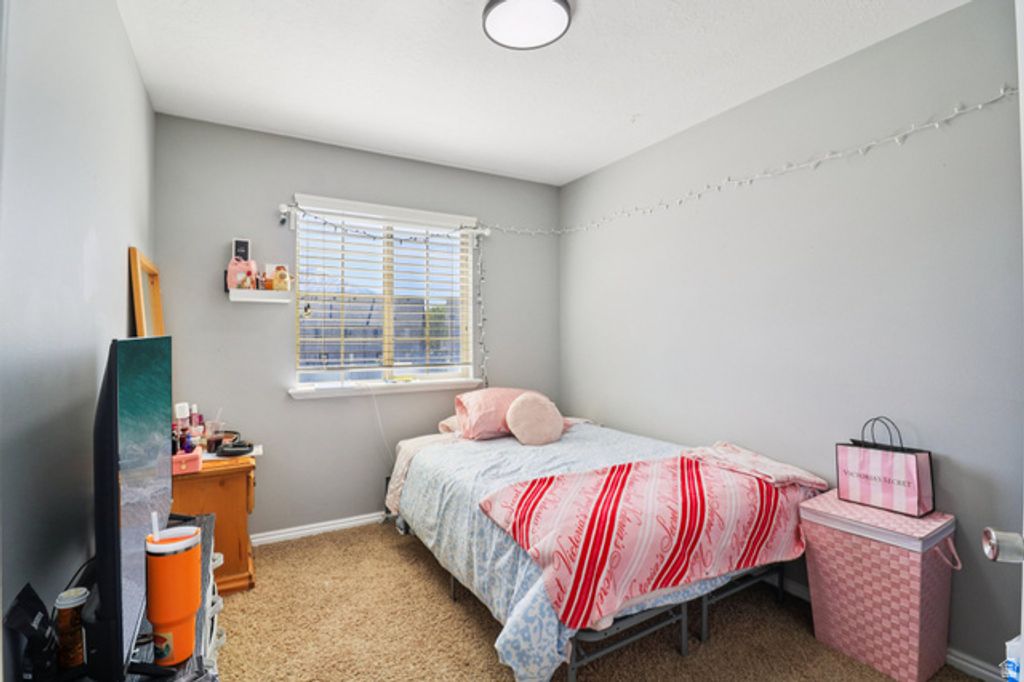 Image 16 of property listing at 1077 S 1850 W, Springville, UT 84663