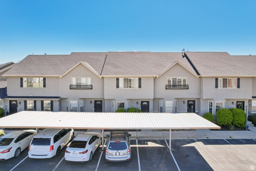 Image 2 of property listing at 1077 S 1850 W, Springville, UT 84663