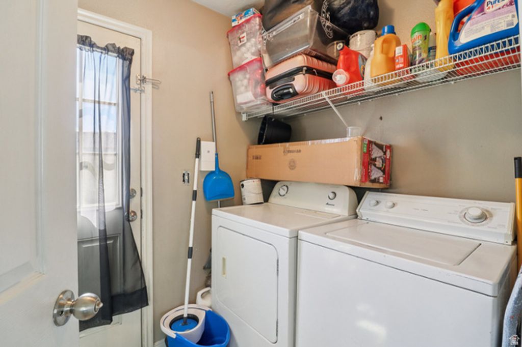 Image 19 of property listing at 1077 S 1850 W, Springville, UT 84663