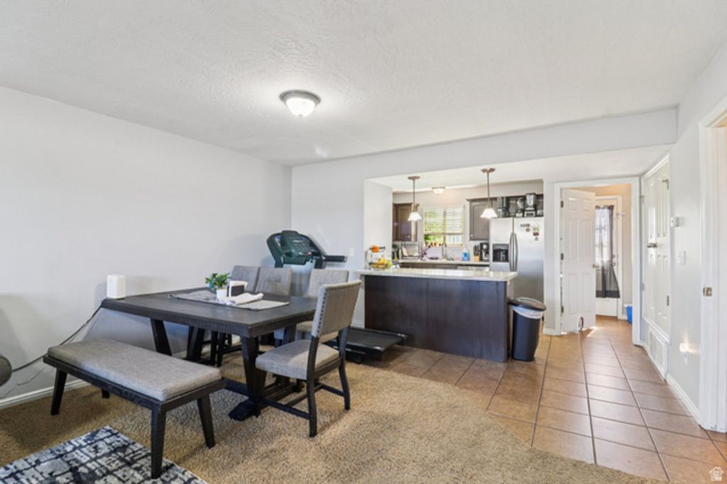 Image 5 of property listing at 1077 S 1850 W, Springville, UT 84663