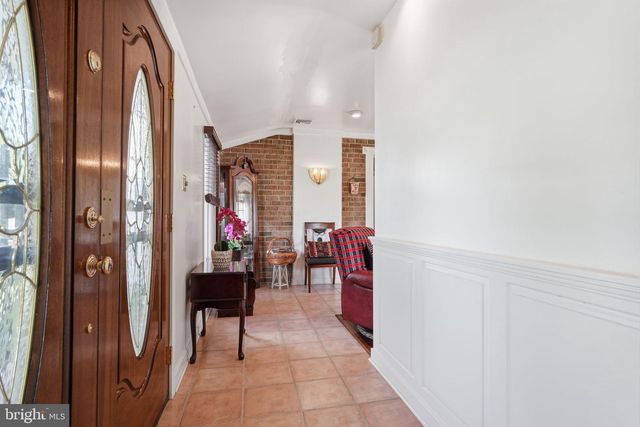 2948 HANITA CT, Bensalem, PA 19020