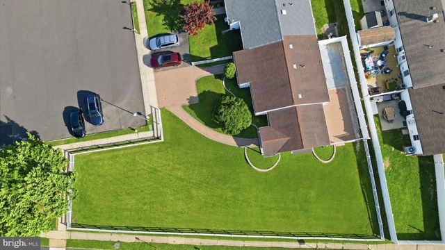 2948 HANITA CT, Bensalem, PA 19020