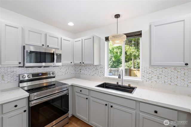 7209 176th Street Ct E, Puyallup, WA 98375