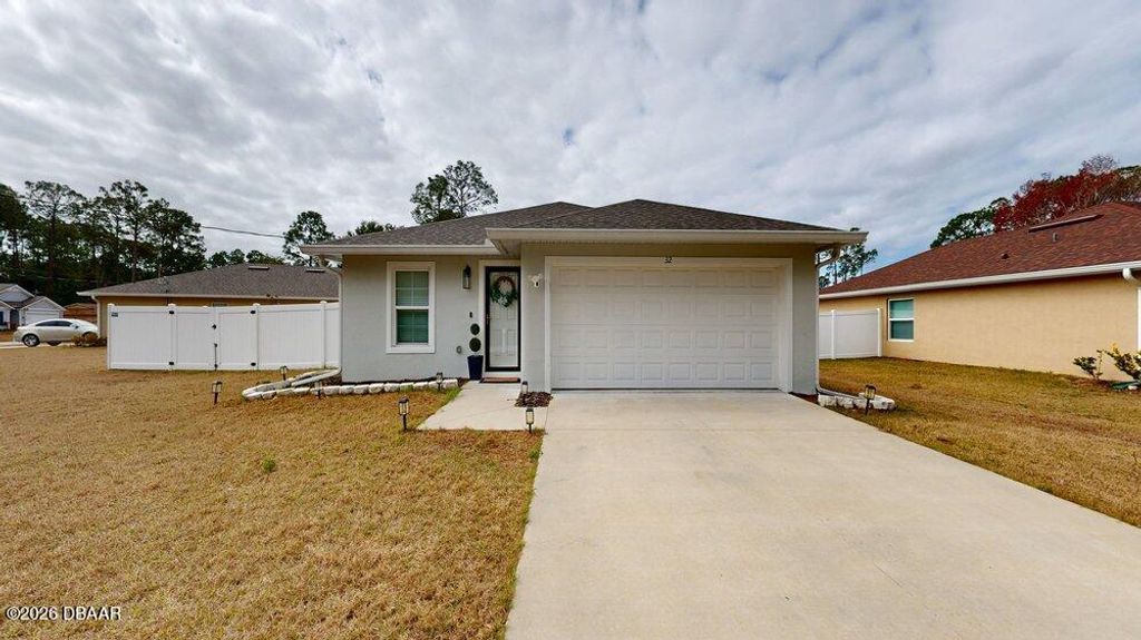 32 Rambling Lane, Palm Coast, FL 32164