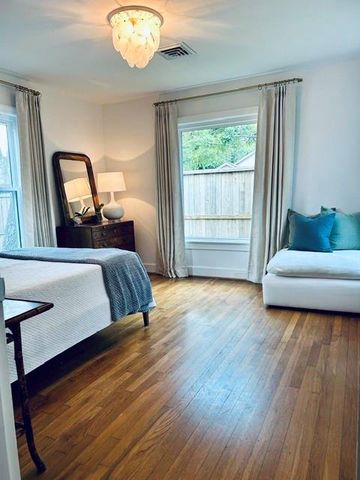 4002 Milton Street, West University Place, TX 77005