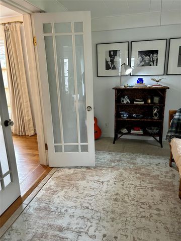4002 Milton Street, West University Place, TX 77005