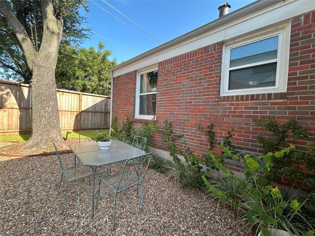 4002 Milton Street, West University Place, TX 77005
