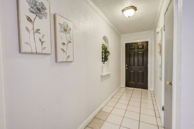 509 E Phillips Court, Grand Prairie, TX 75051