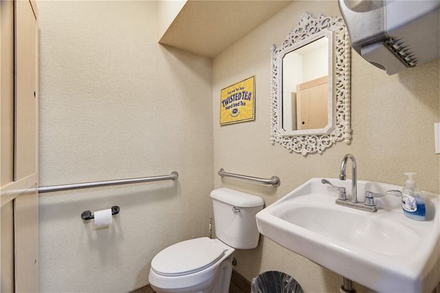 809 Lester Lane, Rogers, AR 72756