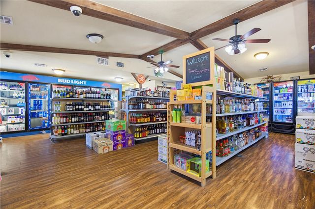 809 Lester Lane, Rogers, AR 72756