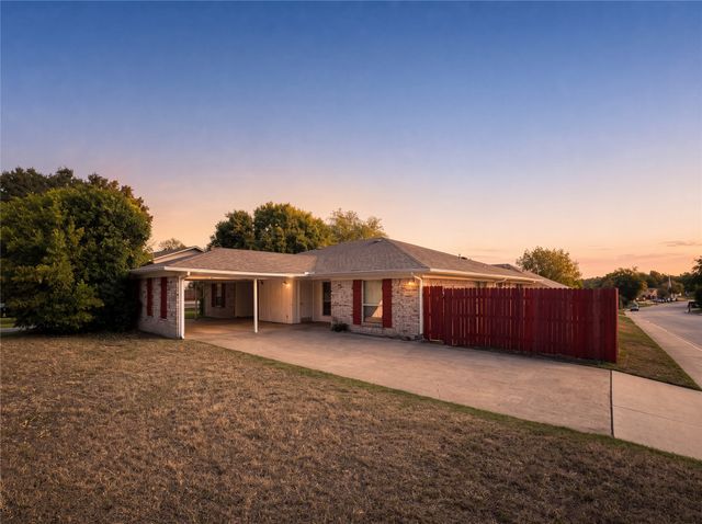1800 Camelot Cove, Plano, TX 75074