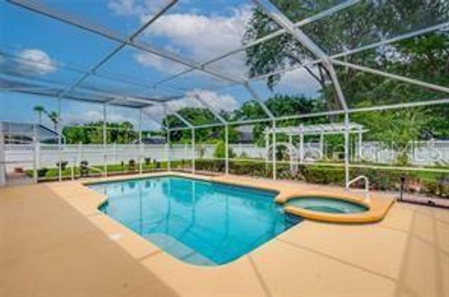 3907 WINDING LAKE CIR, Orlando, FL 32835