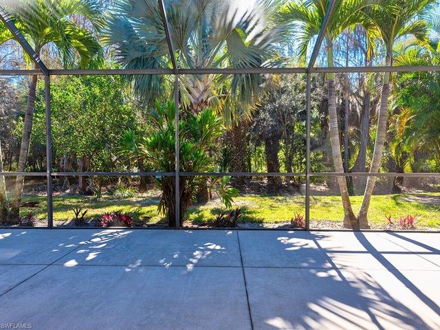 7117 Timberland CIR, Naples, FL 34109