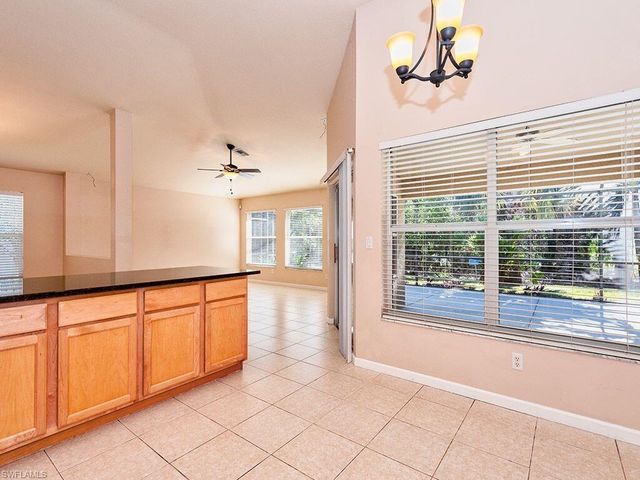 7117 Timberland CIR, Naples, FL 34109