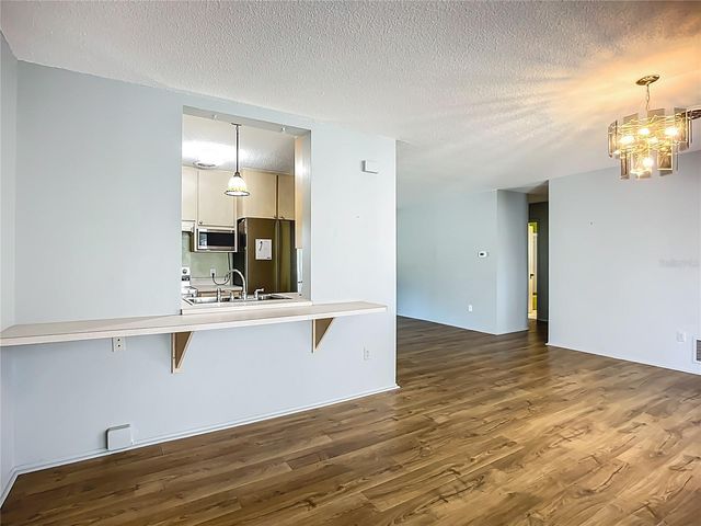 595 W SEMINOLE DRIVE, Venice, FL 34293