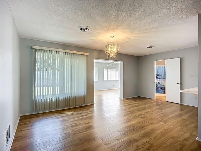 595 W SEMINOLE DRIVE, Venice, FL 34293