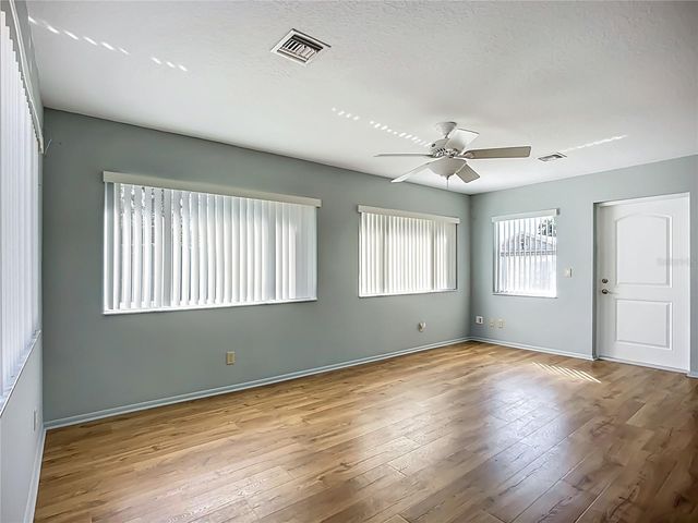 595 W SEMINOLE DRIVE, Venice, FL 34293