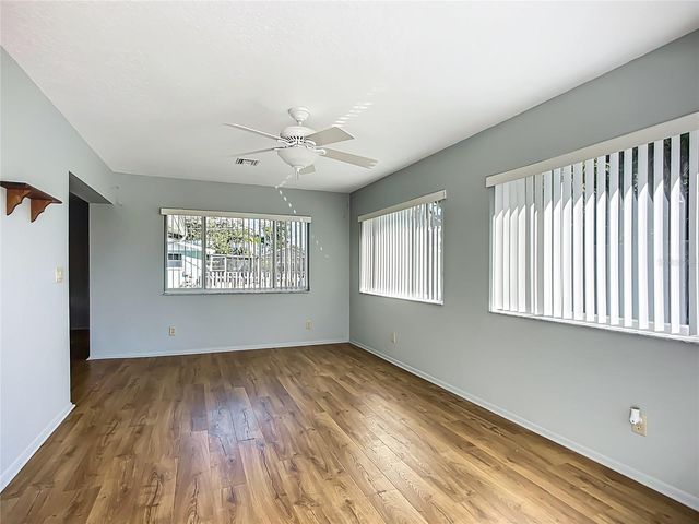 595 W SEMINOLE DRIVE, Venice, FL 34293