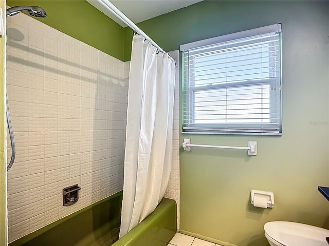 595 W SEMINOLE DRIVE, Venice, FL 34293