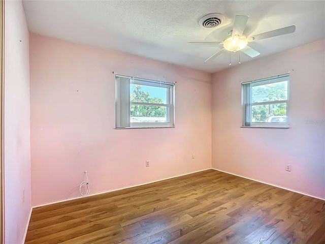 595 W SEMINOLE DRIVE, Venice, FL 34293