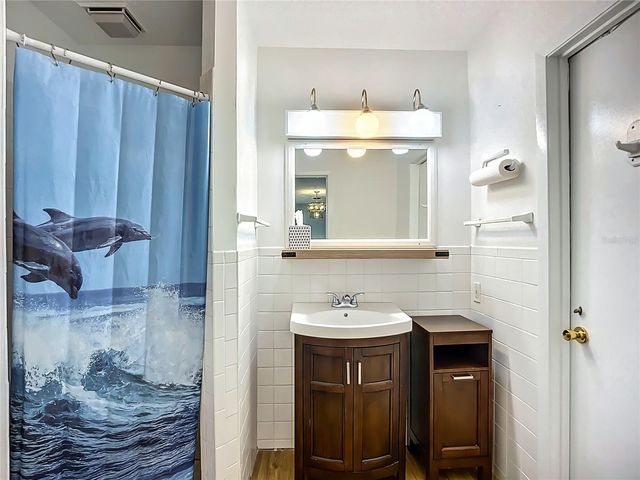 595 W SEMINOLE DRIVE, Venice, FL 34293