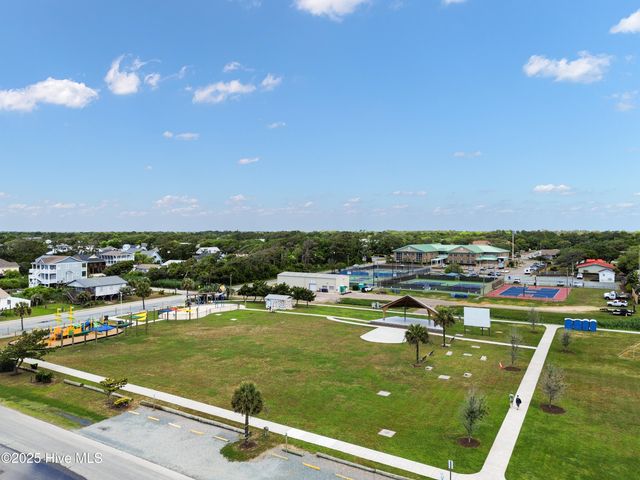 138 NE 6th Street, Oak Island, NC 28465