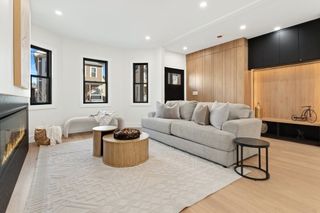 10 Bartlett St 1, Somerville, MA 02145