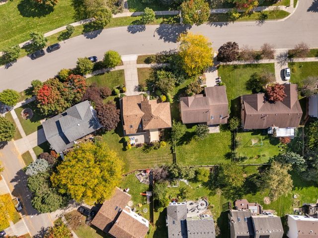 612 Burr Oak Drive, Ann Arbor, MI 48103