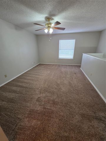 2501 Gulf Freeway 255D, Dickinson, TX 77539