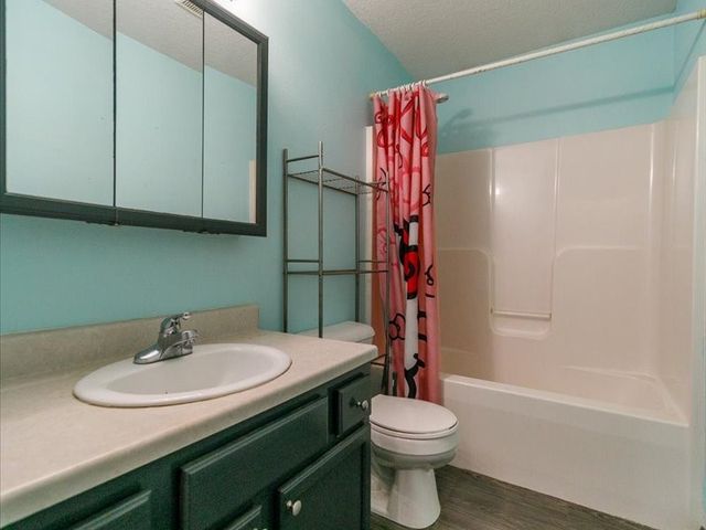 6806 SW 15th Street, Des Moines, IA 50315
