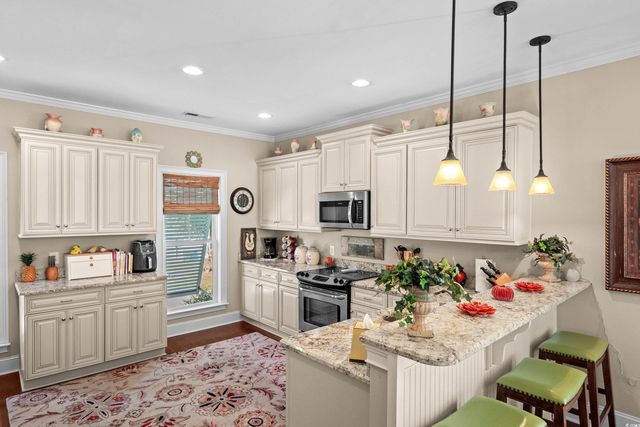 1605 Dogwood Dr. N, Surfside Beach, SC 29575